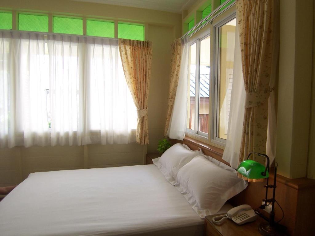 Хостел Baan Dinso Бангкок Номер фото